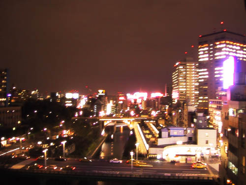 8f-night.jpg (38206 ???)