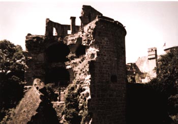 h_tower.jpg (18251 ???)